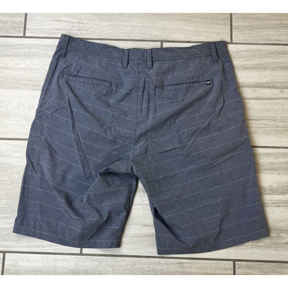 Travis Mathew Men's Size 36‎ Chino Shorts Heathered Gray Polyester Blend - Picture 3 of 3